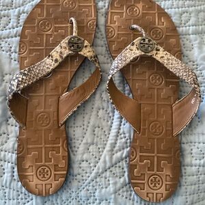 Tory Burch Thora leather flip flop
